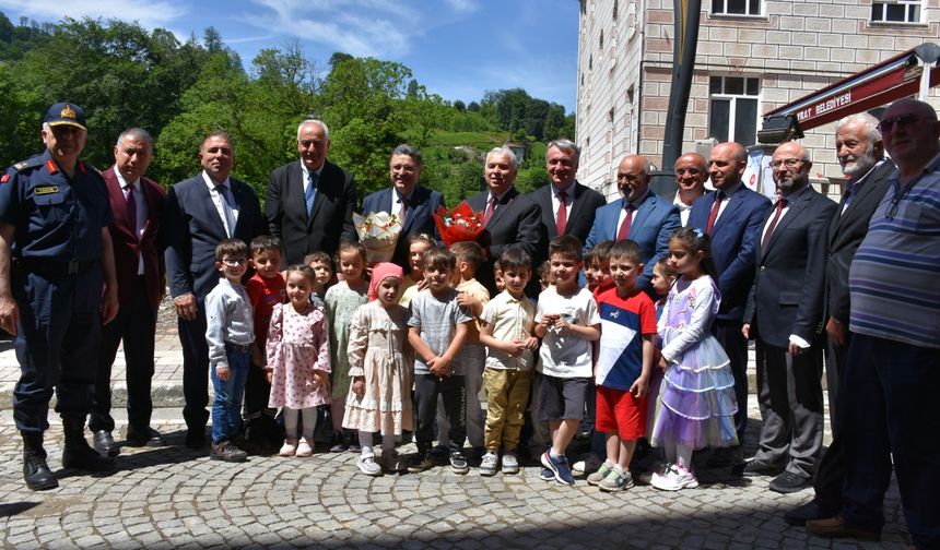 Trabzon'da hayırsever iş insanlarının desteğiyle yaptırılan Kur'an kursunun açılışı yapıldı