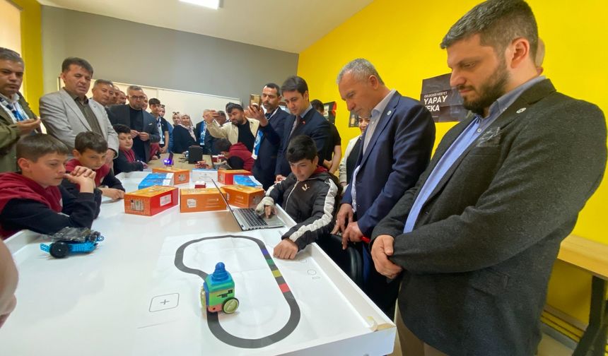 Türkeli’de robotik kodlama sınıfı açıldı