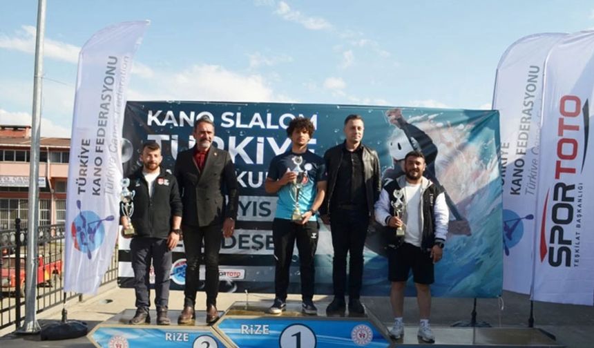 Akarsu Slalom Bahar Kupası Yarışları 03-04 Mayıs 2025 tarihlerinde Rize Ardeşen'de yapıldı