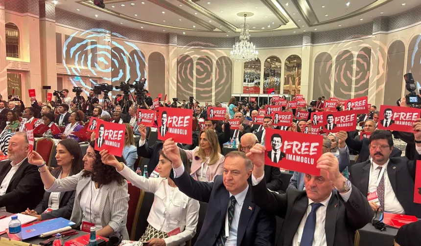 Sosyalist Enternasyonal’e İmamoğlu damgası