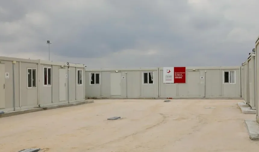 Konya'da Kenyalı kadın önce birini yaraladı, sonra intihar etti