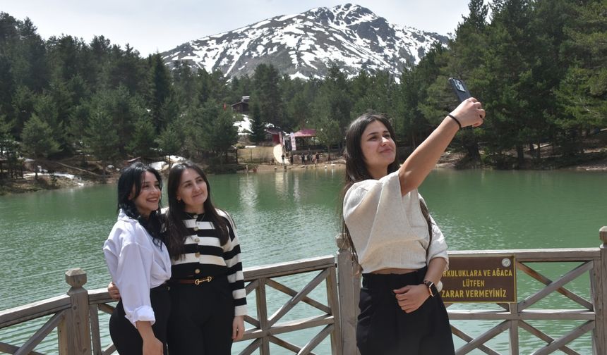 Limni Gölü'nde turizm sezonu başladı