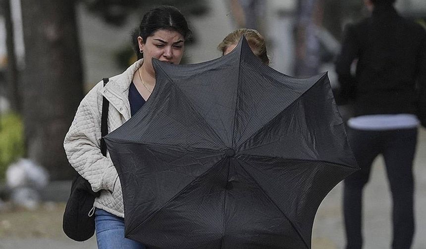 Meteoroloji'den bazı illere uyarı: Kuvvetli rüzgar, fırtına ve toz taşınımı bekleniyor