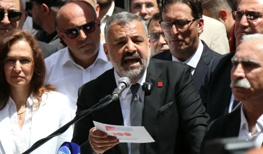 Özgür Özel’e yapılan saldırı İzmir'de protesto edildi