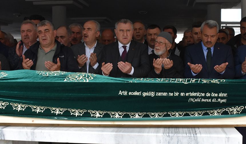 Gençlik ve Spor Bakanı Bak'ın amcası Rize'de son yolculuğuna uğurlandı