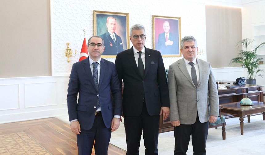 Rize İl Sağlık Müdürü Demiral, Sağlık Bakan’ı Memişoğlu ile Rize’de sağlık yatırımlarını değerlendirdiler