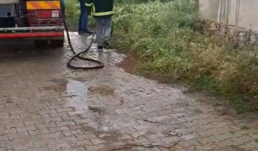 Artova'da köy fırınında çıkan yangında hasar oluştu