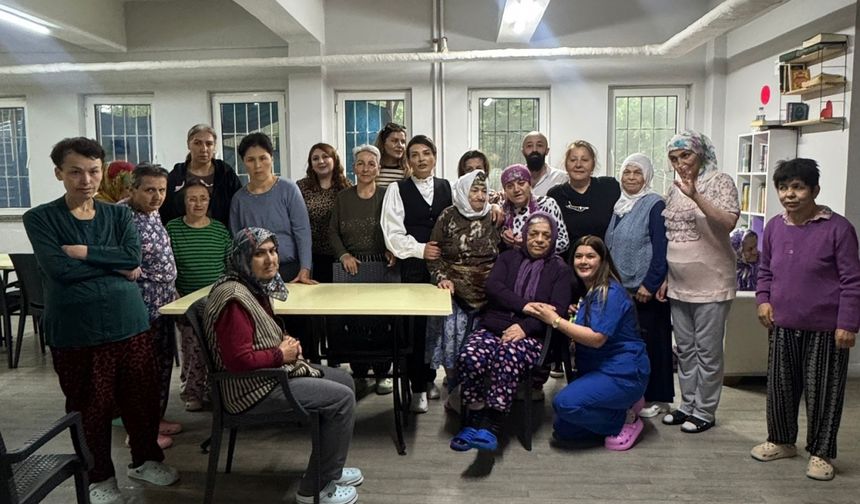 Giresunlu kadın kuaförlerden bakım merkezinde ücretsiz hizmet