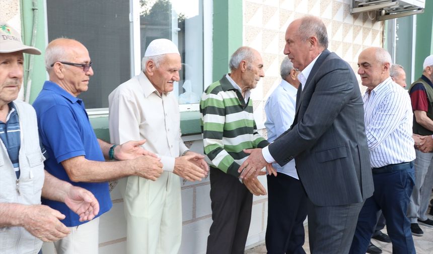 Memleket Partisi Genel Başkanı İnce, bayram namazını Yalova'da kıldı