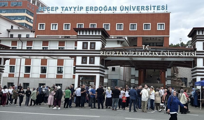 Rize'de YKS'nin ikinci oturumu AYT heyecanı