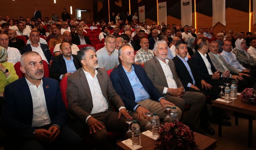 Öz Gıda-İş Sendikası Genel Başkanı Gülpolat, Rize'de genel kurulda konuştu