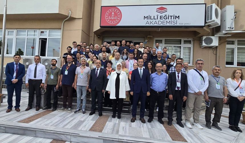 Çayeli’nde Matematik Eğitici Eğitimi Programı Başladı