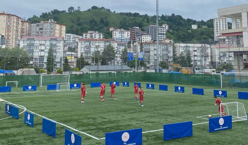 Rize'de Gençlik Kupası Bölge Şampiyonası Heyecanı Başladı