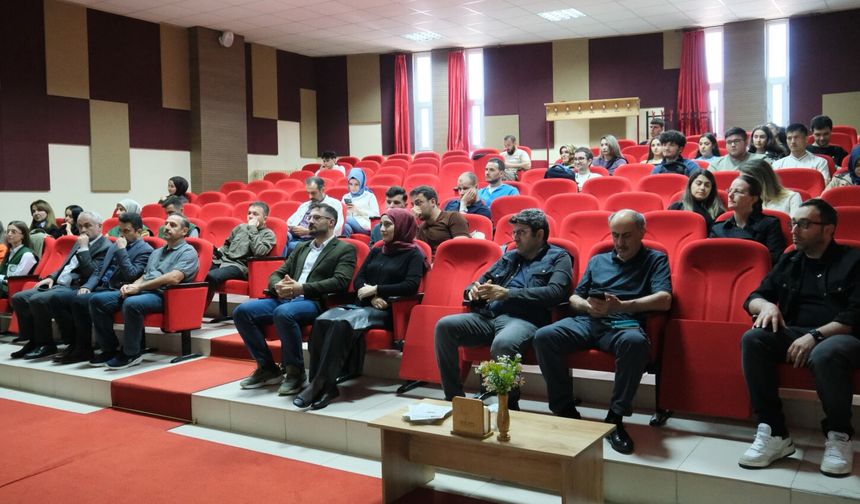 Recep Tayyip Erdoğan Üniversitesi’nde Dünya Tütünsüz Günü Paneli Düzenlendi