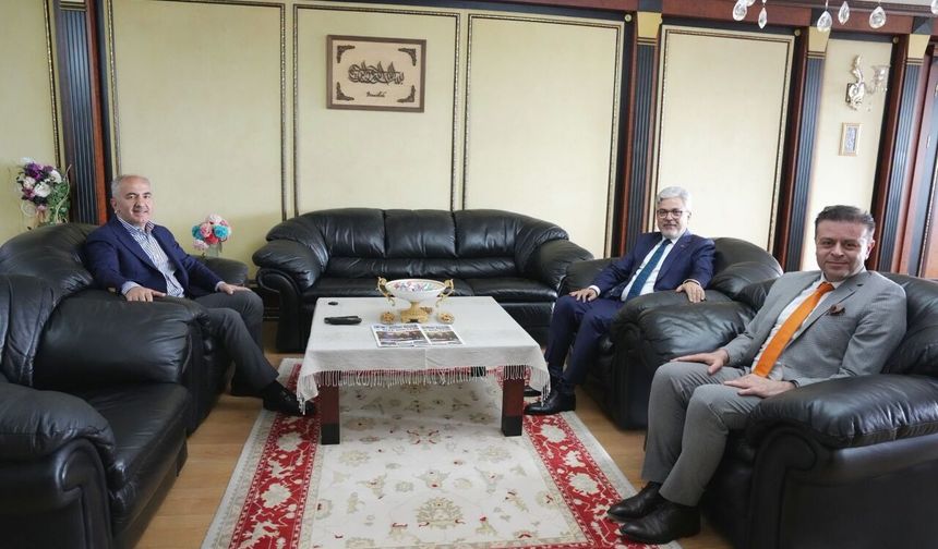 Milli Eğitim Bakan Yardımcısı Yelkenci, Başkan Rahmi Metin'e ziyaret