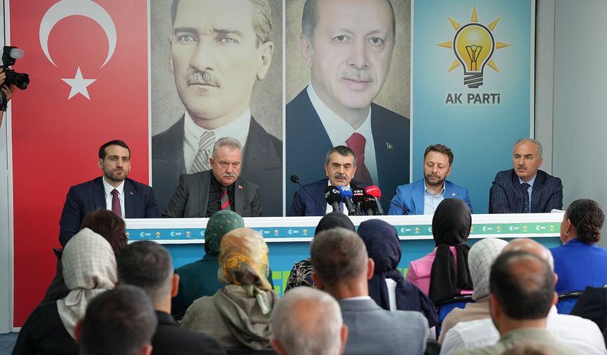 Bakan Tekin Rize'de konuştu: Osmanlıyla Cumhuriyet'i barıştırmamız lazım