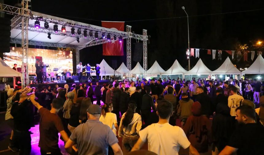 İspir Panayırı’nda Rize Akşamı Coşkusu