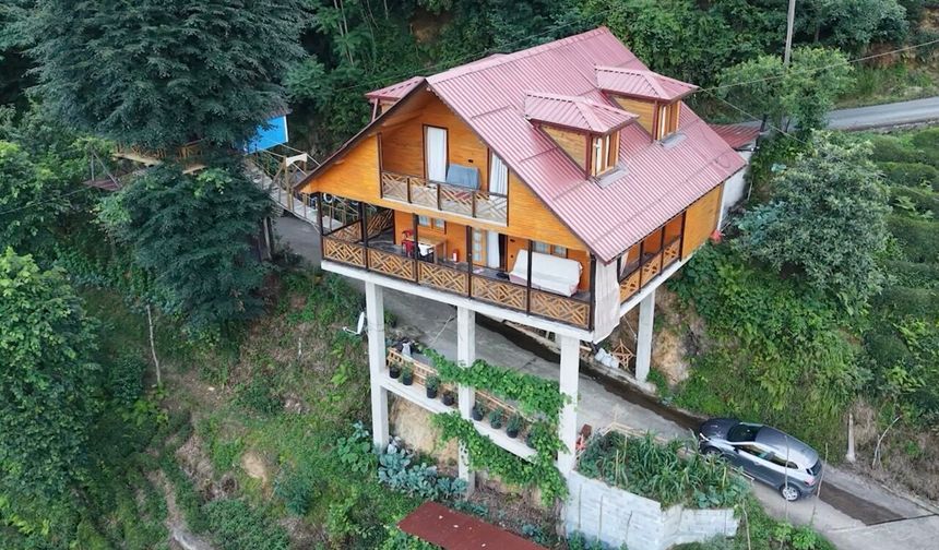 Çayeli'nde yol üstüne villa