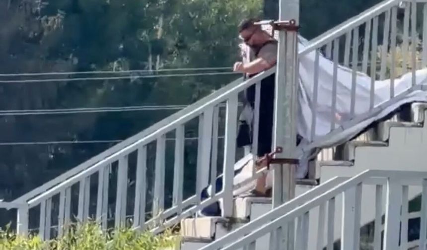Cumhurbaşkanı Erdoğan'ın pankartına zarar veren şüpheli tutuklandı