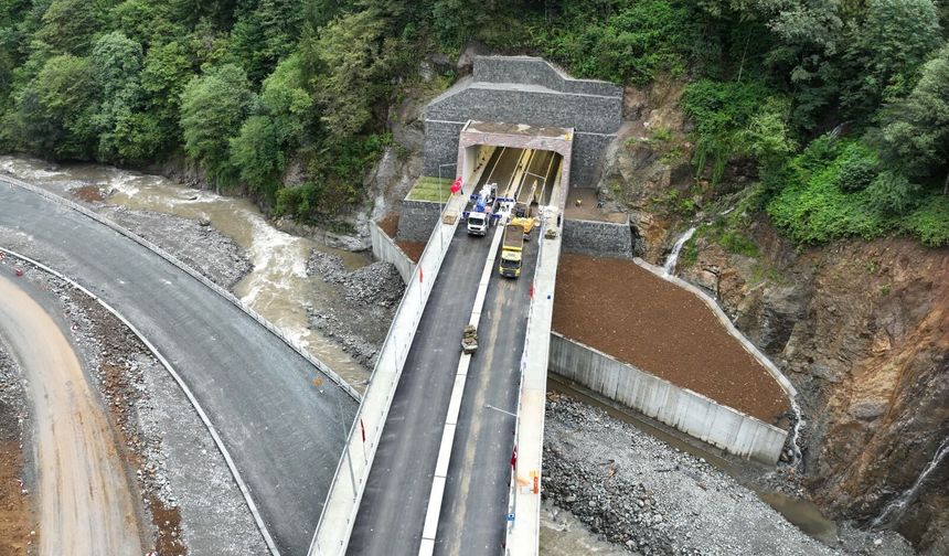 Ayder’e Ulaşım 20 Dakika Kısalacak: Çamlıhemşin Tünelli Geçişi Açılıyor