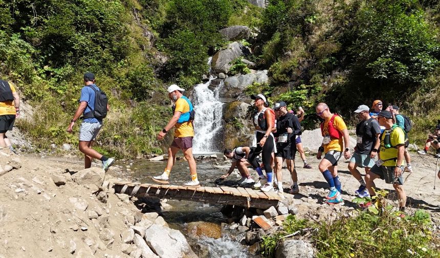 Kaçkar by UTMB'de sporcuların mücadelesi devam ediyor