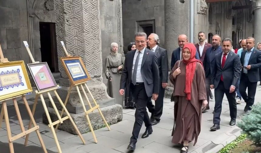 Erzurum'daki tarihi medrese 31 sanatçının eserine ev sahipliği yaptı