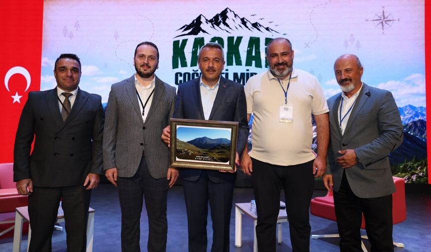 Rize Valisi İhsan Selim Baydaş’a Zirve Sürprizi