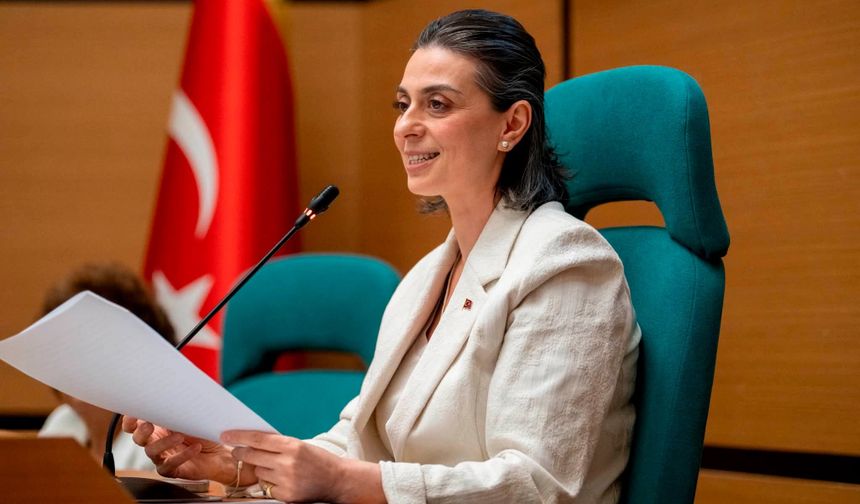 Üsküdar Belediye Başkanı Sinem Dedetaş, ev hapsi kararıyla tahliye edildi!
