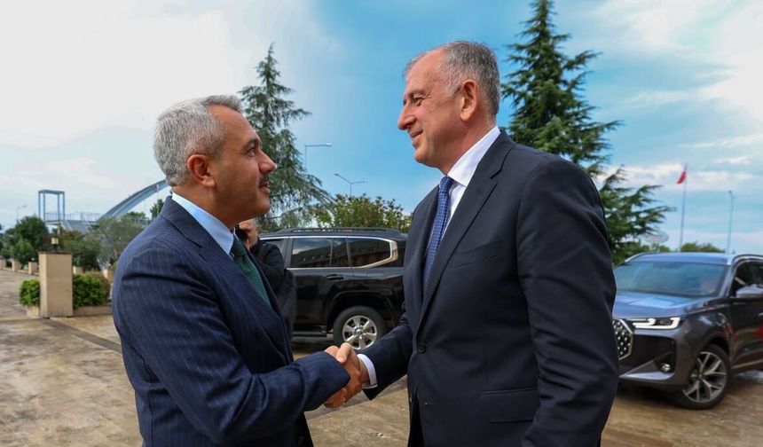 Acara Hükümet Başkanı Pataradze’den Rize Valiliğine Ziyaret