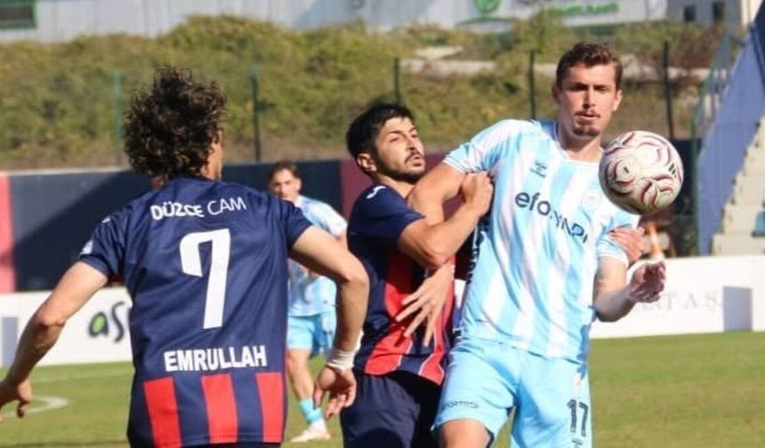 Pazarspor Düzce Deplasmanda Kazandı, Zirve Yarışını Bırakmadı