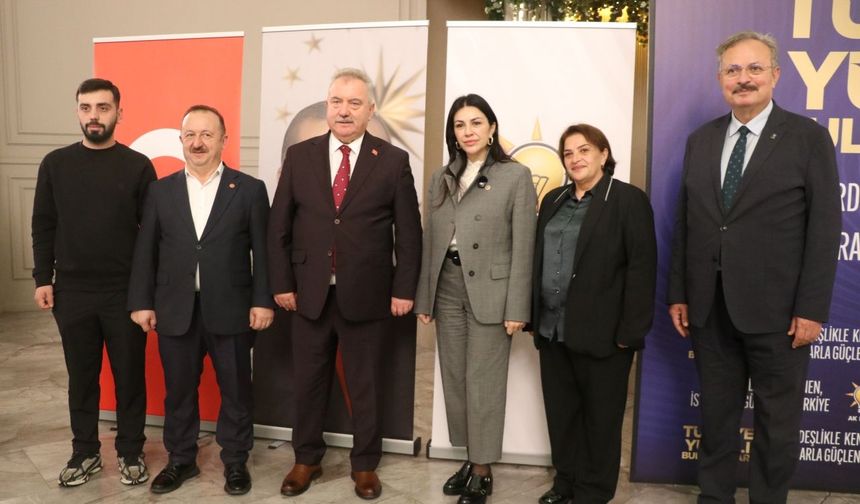 AK Parti’nin Türkiye Yüzyılı Buluşması Rize’de Yapıldı
