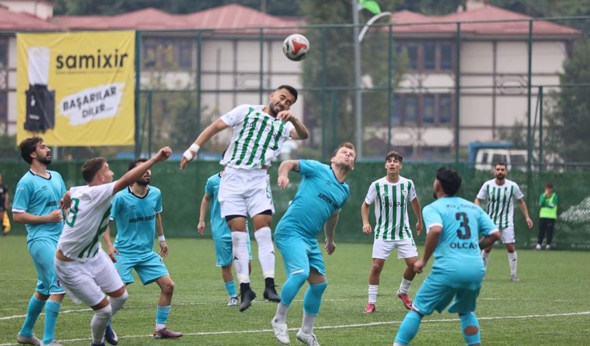 Çayelispor Taraftarı Önünde Farka Koştu